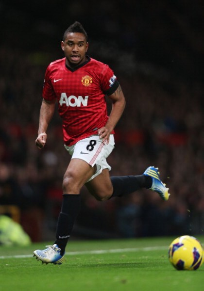 杨伊农从首 杨伊农从首